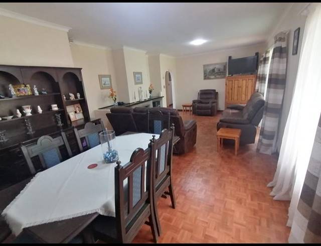 3 BEDROOM HOUSE FOR SALE IN FARRARMERE
